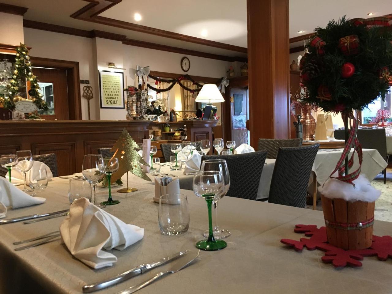 Kilstett Hotel-Restaurant A La Couronne מראה חיצוני תמונה